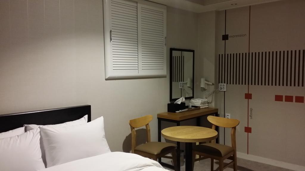 New Suwon Hotel Exterior foto