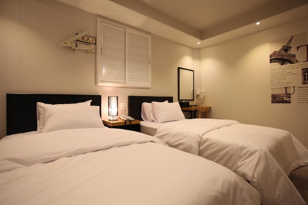 New Suwon Hotel Zimmer foto